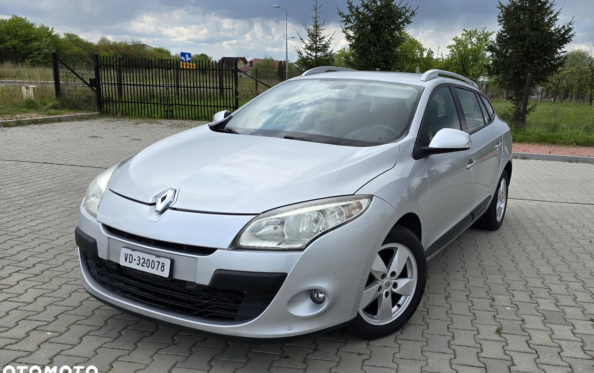 Renault Megane cena 19500 przebieg: 184600, rok produkcji 2010 z Zawiercie małe 121